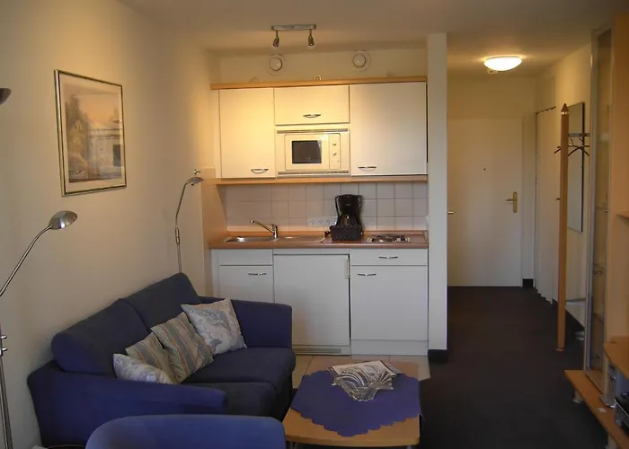 Kurpark-residenz 111 *